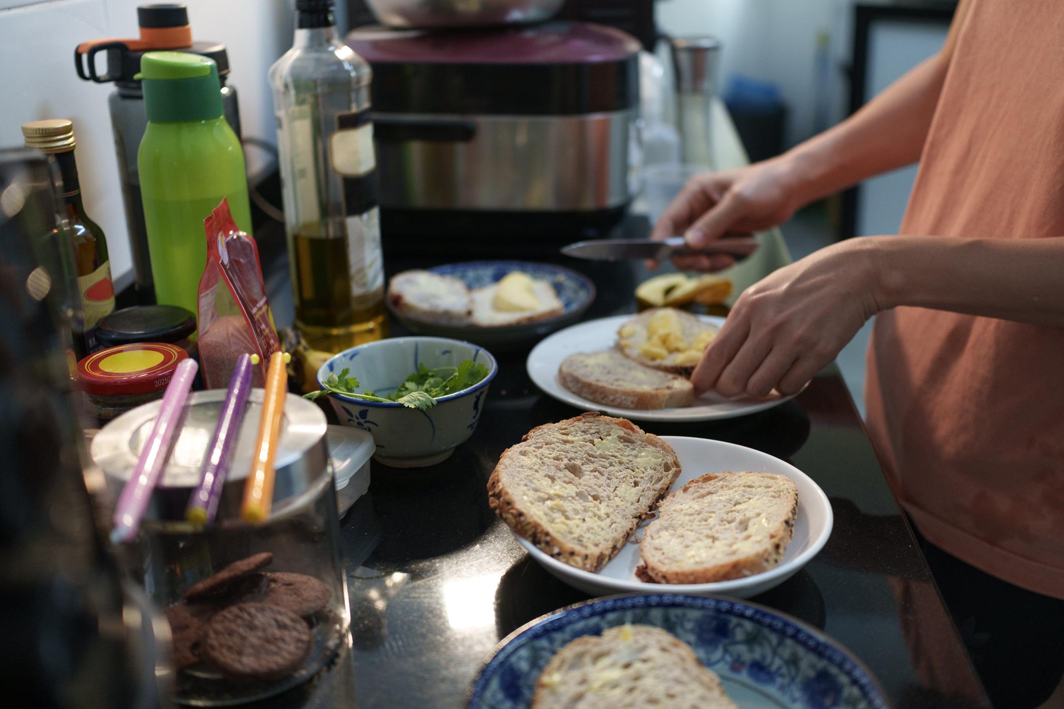 Proste sposoby na urozmaicenie codziennych kanapek